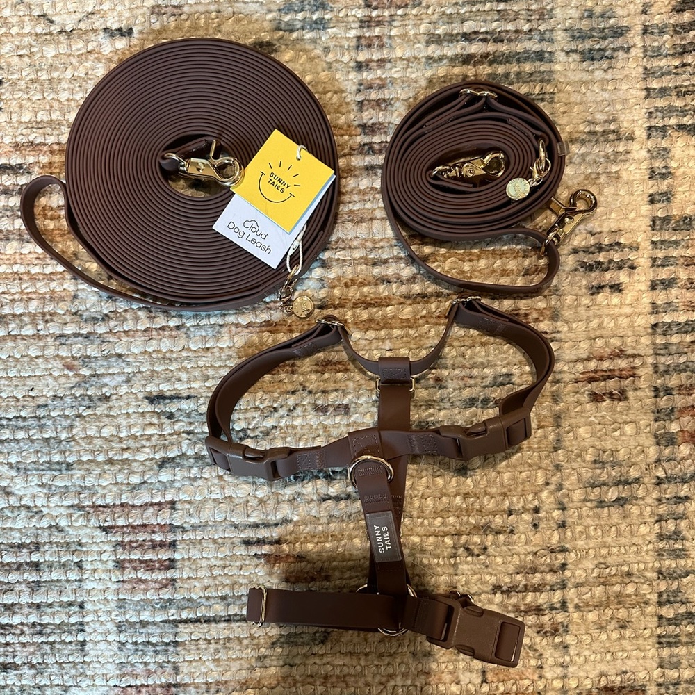 Sunny Tails Dog Harness + Leash Bundle Espresso Brown, Like New